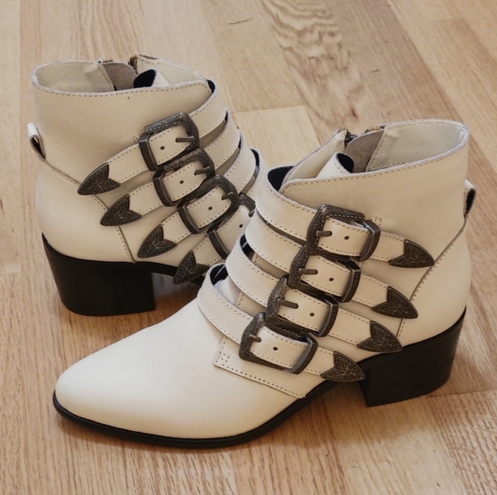 Steve Madden Billey Booties size 7.5 for women - Picture 2 of 10